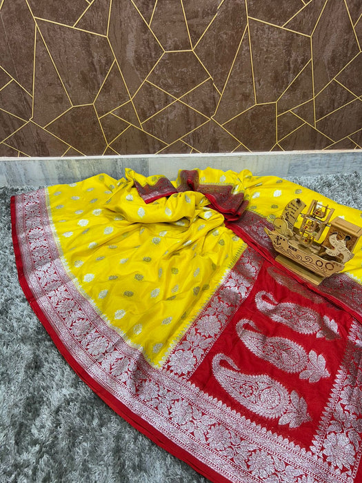 SEMI GEORGUTTE SAREE